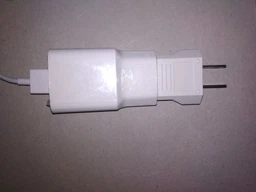 Перехідник живлення мережевий Lemanso LMA089 для розеток США 10A 250V білий