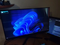 Монитор 28" Samsung Odyssey G7 S28AG700 (LS28AG700NIXCI) фото от покупателей 1