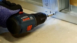 Безщітковий акумуляторний дриль-шурупокрут Bosch Professional GSR 185-LI із 2 акб GBA 18V 2.0Ah і з/п GAL 18V-20 у кейсі (06019K3000) фото від покупців 5