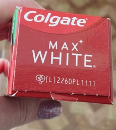 Зубна паста Colgate Max White Luminous 75 мл (8714789867632) фото від покупців 8