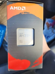 Процессор AMD Ryzen 5 5600X 3.7GHz/32MB (100-100000065BOX) sAM4 BOX фото от покупателей 7