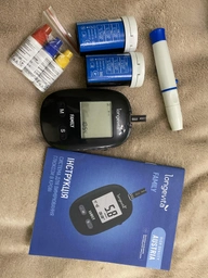 Глюкометр Longevita Family Система для измерения глюкозы в крови (6806076) фото от покупателей 8