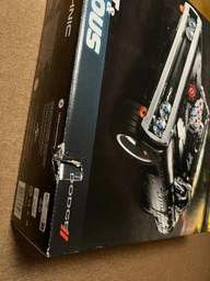 Конструктор LEGO Technic Dom's Dodge Charger (42111) [78499] фото от покупателей 4