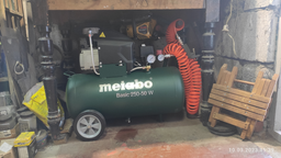 Компрессор воздушный Metabo Basic 250-24 W 24 л (601533000) фото от покупателей 6
