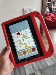 Чехол STR EVA с ручкой и подставкой треугольник Apple iPad New 2017 детский Red