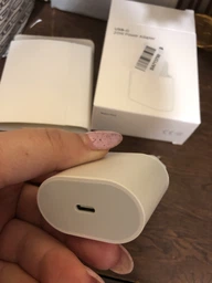 Зарядное устройство для iPhone 13 Apple 20W USB-C Power Adapter сетевое зарядное устройство для айфона фото от покупателей 6