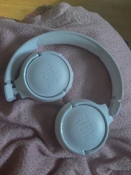 Навушники JBL Tune 510BT White (JBLT510BTWHTEU) фото від покупців 5