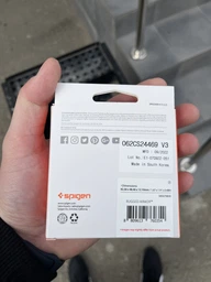 Чохол Spigen Rugged Armor для Apple Watch 4/5/6/SE 44mm Black (062CS24469) фото від покупців 1