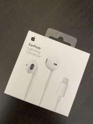 Навушники Apple iPhone EarPods with Mic Lightning (MMTN2ZM/A) фото від покупців 8
