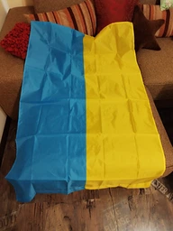 Флаг Украины большого размера 140*90 см (холст), яркий, насыщенный цвет с местом для держателя-флагштока фото от покупателей 2
