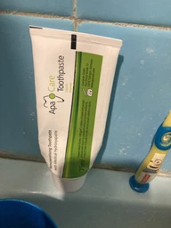 Ремінералізуюча зубна паста "Рідка емаль" Apa Care Remineralisierende Zahncreme 75ml (75ml) (727551-653352-2) фото від покупців 1