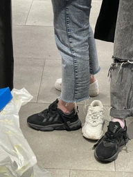 Женские кроссовки adidas Originals Ozweego GX1981 36.5 (4UK) 22.5 см Бежевые (4065426922356)