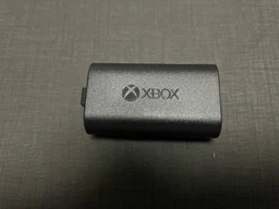 Зарядний пристрій для геймпада Microsoft Xbox Series Play and Charge Kit (SXW-00002) фото от покупателей 9