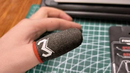 Ігрові напальчники MEMO з подарунком (2 шт + 2 шт додатково) геймерські для PUBG, COD, Standoff 2 фото від покупців 1