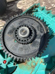 Цепная пила Bosch UniversalChain 35, 1.8 Квт, 35 см рабочая длина, цепь, кожух (06008B8303) фото от покупателей 2