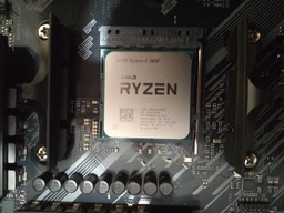Процесор AMD Ryzen 5 3600 (100-100000031AWOF) фото від покупців 1