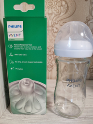 Скляна пляшечка для годування Philips AVENT Natural Природний потік 240 мл (SCY933/01) фото від покупців 2