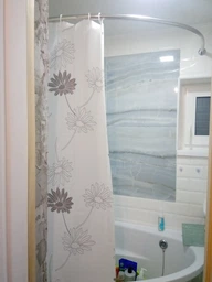 Карниз для ванної Комфорт напівкруглий 130×85