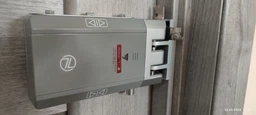 Умный дверной замок невидимка SEVEN LOCK SL-7709 фото от покупателей 4