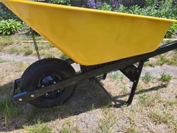 Тачка будівельна 1-колісна Wheelbarrow Strong WB8602 (89127) фото від покупців 1