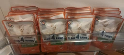 Вологий корм з куркою в соусі Club 4 Paws Клуб 4 Лапи для кошенят пауч 80 г 24 шт (4820083908927) фото від покупців 2