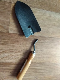Совок посадочный Mastertool с деревянной ручкой 300x85 мм (14-6187)