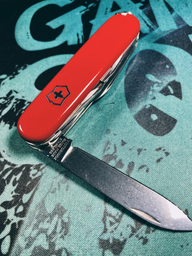 Швейцарский нож Victorinox Compact Black (1.3405.3
