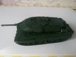 Збірна модель танка 1:72 Leopard 2A6/A6M Revell 03180