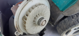Газонокосилка сетевая Bosch Rotak 32 1200Вт 31 л контейнер 6.8 кг (0600885B00) фото от покупателей 8
