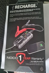 Пусковий пристрій Noco GB40 Boost 12V 1000A Jump Starter фото від покупців 2