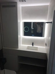 LED-зеркало 90x60см, с тремя сенсорами, подогревом и линзой с подсветкой, модель Simphony (Simphonyg81)