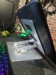 Підставка для ноутбука та планшета HQ-Tech Stabletron DT-086 Aluminum Laptop Stand Silver для MacBook з підвищеною стійкістю для ноутбуків до 17 дюймів, складна конструкція з поворотним механізмом на 360 ° (колір siilver) фото від покупців 1