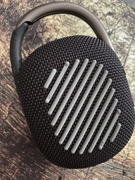 Портативна колонка JBL Clip 4 5W Black (JBLCLIP4BLK) фото від покупців 12