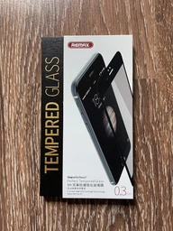 Захисне скло Remax для iPhone SE 2020 Black фото від покупців 7