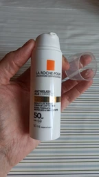 Антивозрастное солнцезащитное средство для чувствительной кожи лица La Roche-Posay Anthelios Age Correct против морщин и пигментации SPF50 50 мл (3337875761031) фото от покупателей 6
