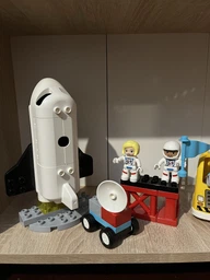 Конструктор LEGO DUPLO Town Экспедиция на шаттле 23 детали (10944)
