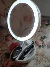 Настольное зеркало для макияжа Mirror с LED подсветкой складное круглое (9988) фото от покупателей 3