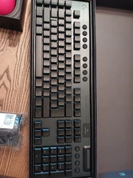 Logitech G915 LIGHTSPEED Wireless RGB Mechanical Gaming Keyboard GL Linear (L920-008962)