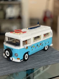 Конструктор LEGO ICONS Фургон Volkswagen T2 Camper 2207 деталей (10279) фото от покупателей 6