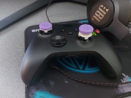 Накладки на стіки KontrolFreek Galaxy GamerPack для Xbox One, Series S X фото від покупців 10