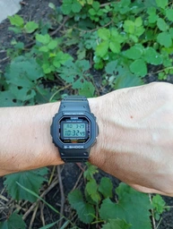 Мужские часы Casio DW-5600E-1VER G-SHOCK