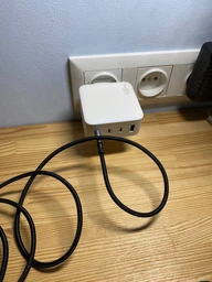 Сетевое зарядное устройство Ugreen CD226/40747 1xUSB-A 3xUSB-C QC4.0 100W GaN Tech Fast Black
