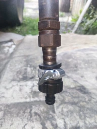 Адаптер для конектора 1/2" універсальний на кран без різьблення 1/2"×3/4" (ABS) GRAD (5016375) фото від покупців 1