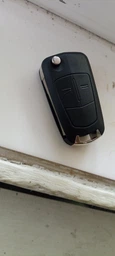 Корпус выкидного ключа Opel Vectra Astra Omega Insignia Zafira Crossland X Campo Vivaro AdlerKey (87-64) на 2 кнопки (лезвие HU101 две черные кнопки под чип 7946/7941) фото от покупателей 10