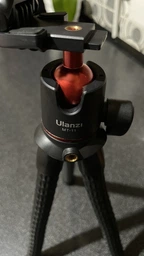 Гнучкий штатив Ulanzi MT-11 для телефону та додатковою різьбою 1/4 фото від покупців 14