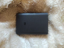 УМБ Xiaomi Mi Power Bank 3 Ultra Compact 10000 mAh Black PB1022ZM (BHR4412GL) фото від покупців 9