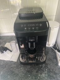 Кофемашина DELONGHI Magnifica Evo ECAM290.51.B фото от покупателей 9