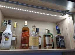 USB Світлодіодна LED стрічка SMD2835 гнучка самоклеюча 5 вольт від повербанку. ЮСБ економна лампа світильник нейтральне біле світло від Power Bank 3 метри фото від покупців 1