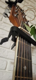 Набор для гитары каподастр и медиатор 6 шт 0.58-1.5 мм Alice Acoustic Black фото от покупателей 10