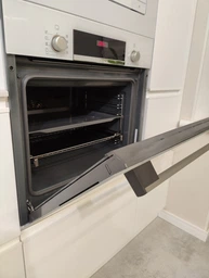 Духовой шкаф электрический Bosch HBF534EW0Q фото от покупателей 9